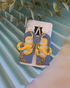 ViV Jewelry Baby Blue Arch Snakes Earrings